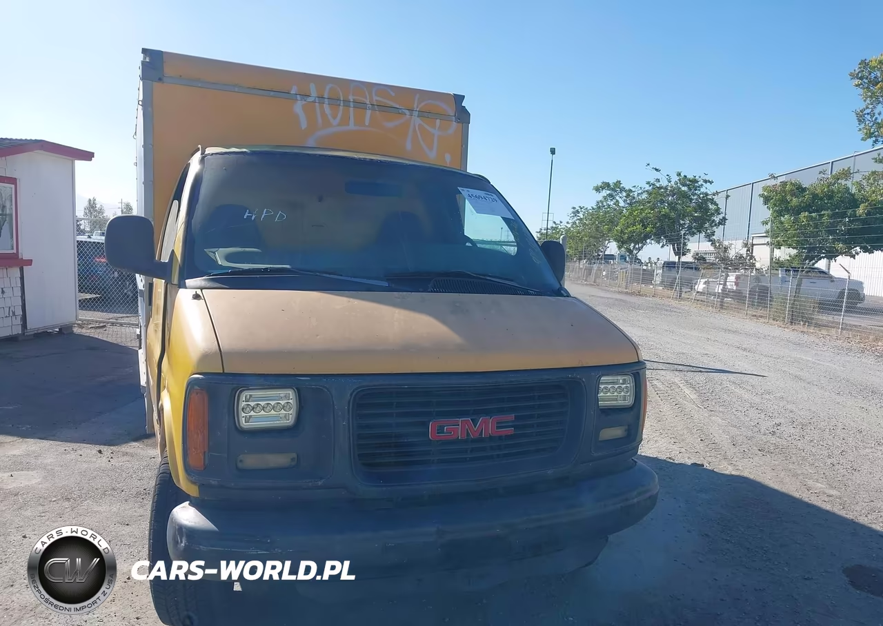 1997 GMC Savana Cutaway G3500 VIN:1GDGG31W9V1023711 - 12