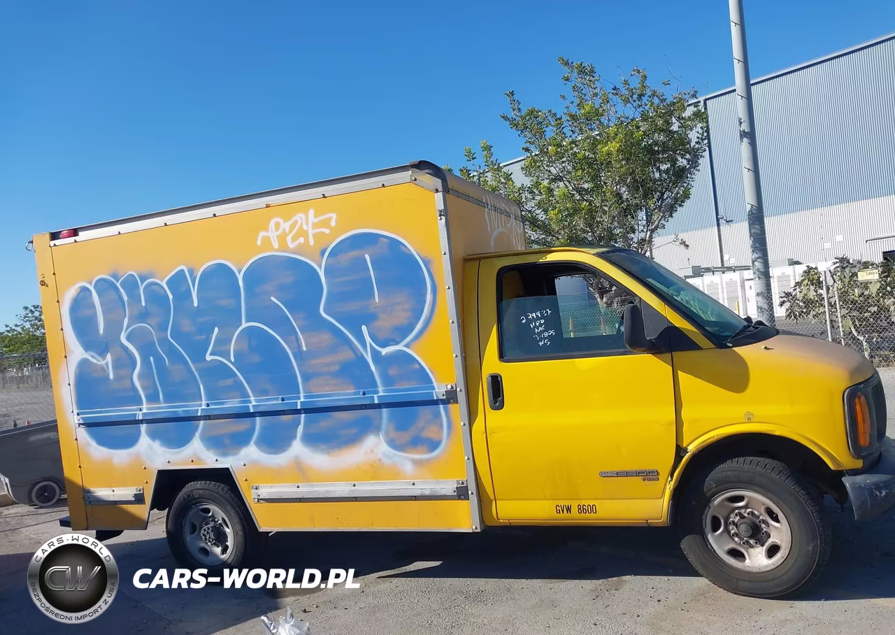 1997 GMC Savana Cutaway G3500 VIN:1GDGG31W9V1023711 - 13