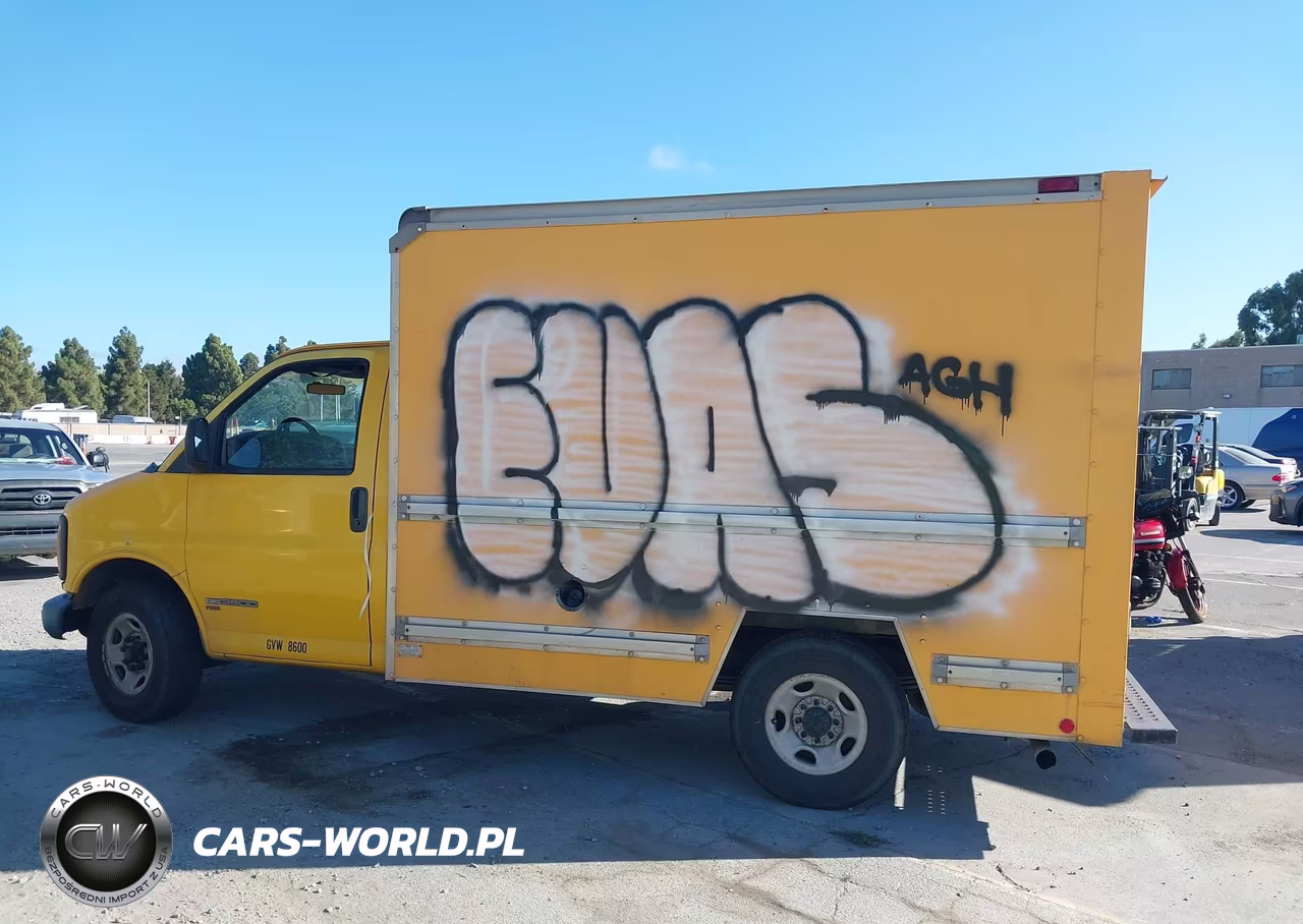 1997 GMC Savana Cutaway G3500 VIN:1GDGG31W9V1023711 - 14