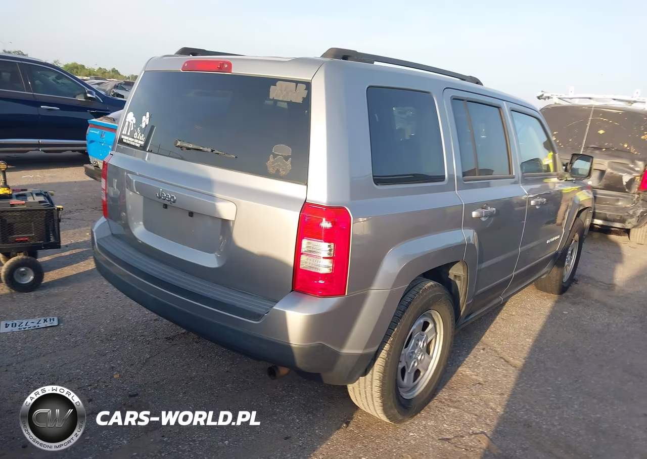 2015 Jeep Patriot Sport VIN:1C4NJPBA9FD334028 - 4
