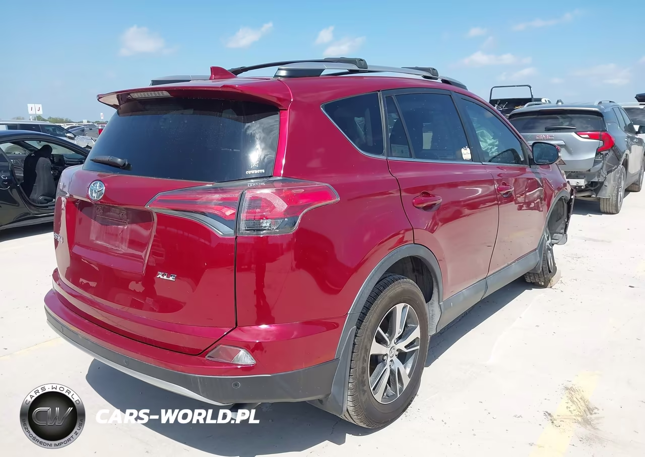 2018 Toyota Rav4 Xle VIN:2T3WFREVXJW461138 - 4