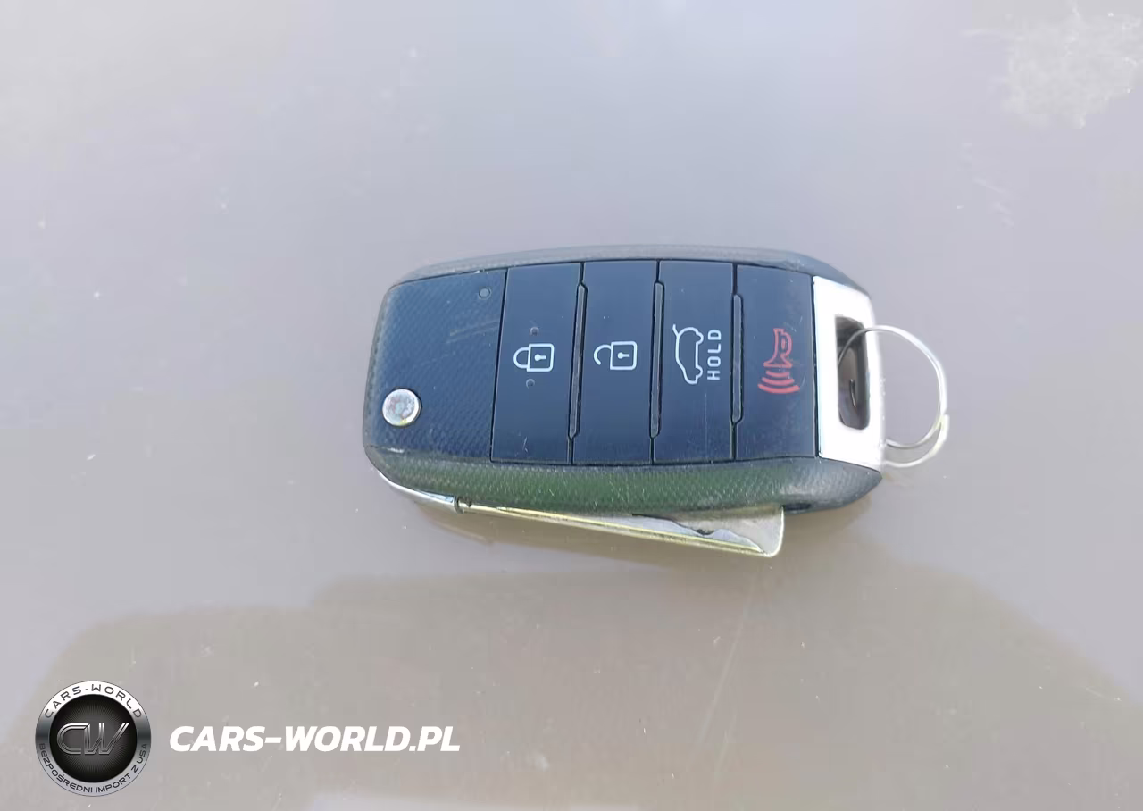 2015 Kia Soul VIN:KNDJN2A2XF7204807 - 11