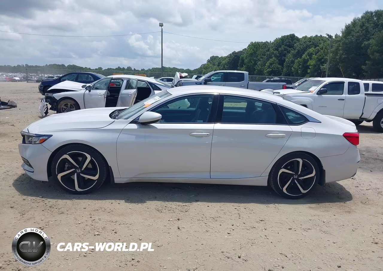 2018 Honda Accord Sport VIN:1HGCV1F38JA175423 - 14