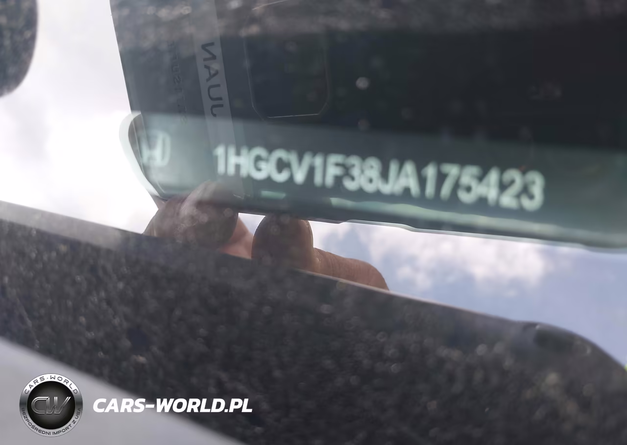 2018 Honda Accord Sport VIN:1HGCV1F38JA175423 - 17