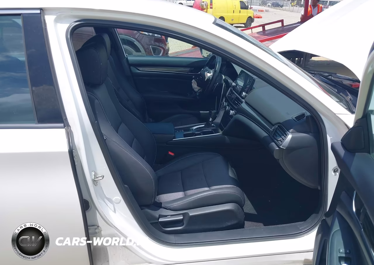 2018 Honda Accord Sport VIN:1HGCV1F38JA175423 - 5