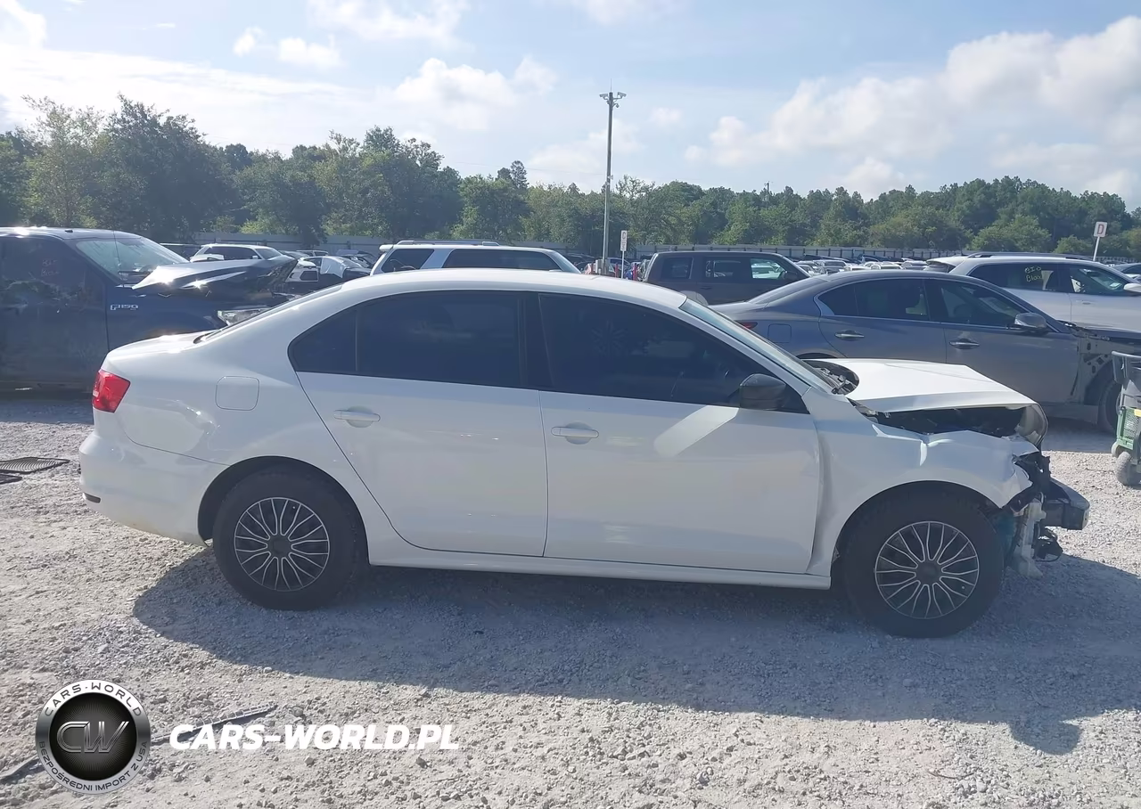 2015 Volkswagen Jetta 2.0L S VIN:3VW2K7AJ9FM422158 - 14