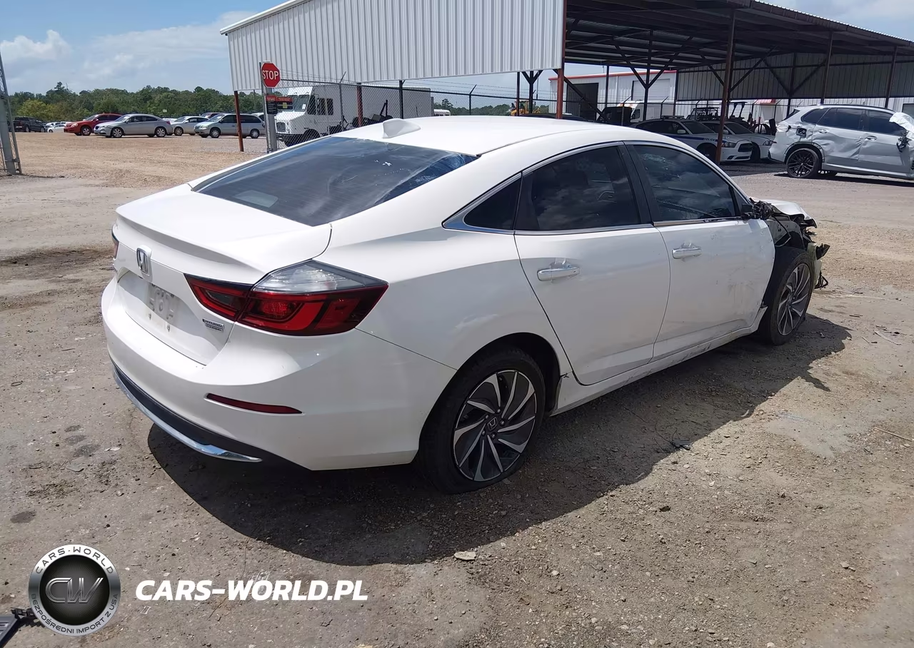 2019 Honda Insight Touring VIN:19XZE4F98KE006855 - 4