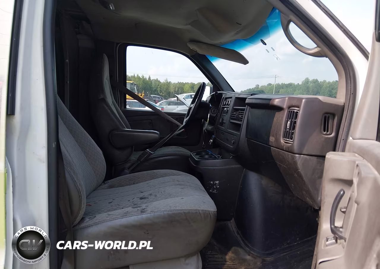 2009 Chevrolet Express Work Van VIN:1GCFG154791157099 - 5