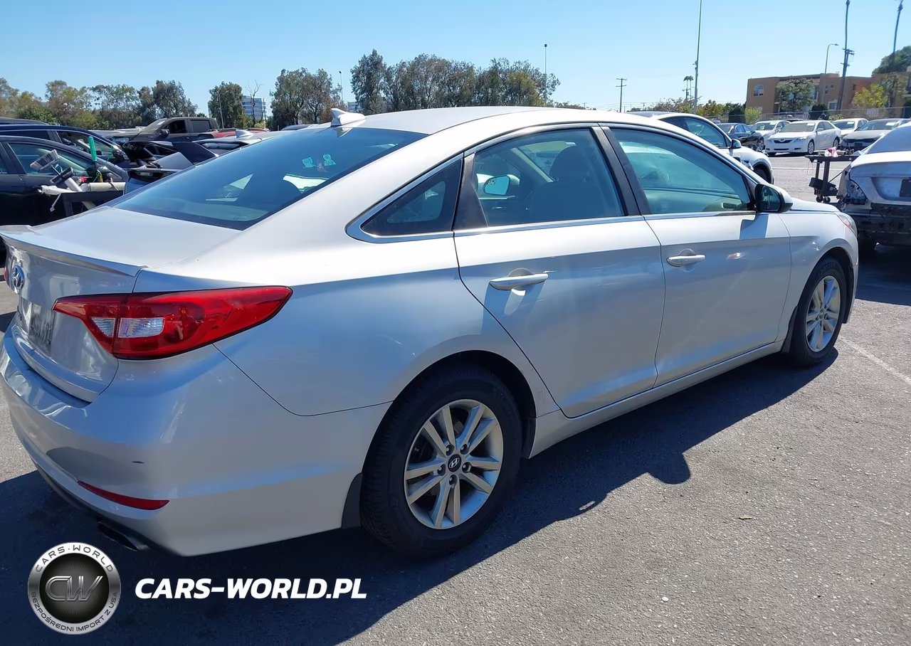 2015 Hyundai Sonata Se VIN:5NPE24AF6FH001658 - 4