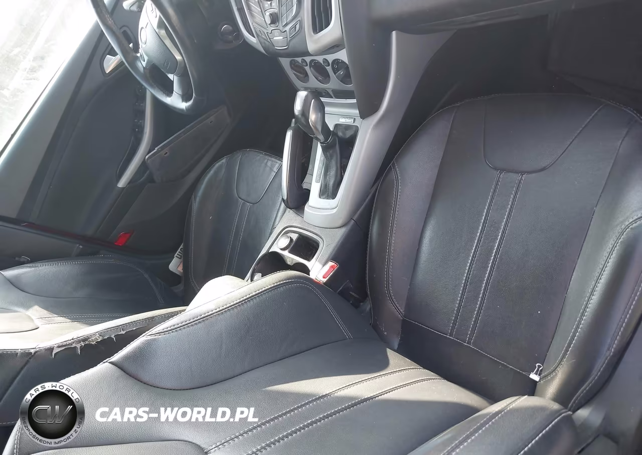 2014 Ford Focus Se VIN:1FADP3F27EL150982 - 5