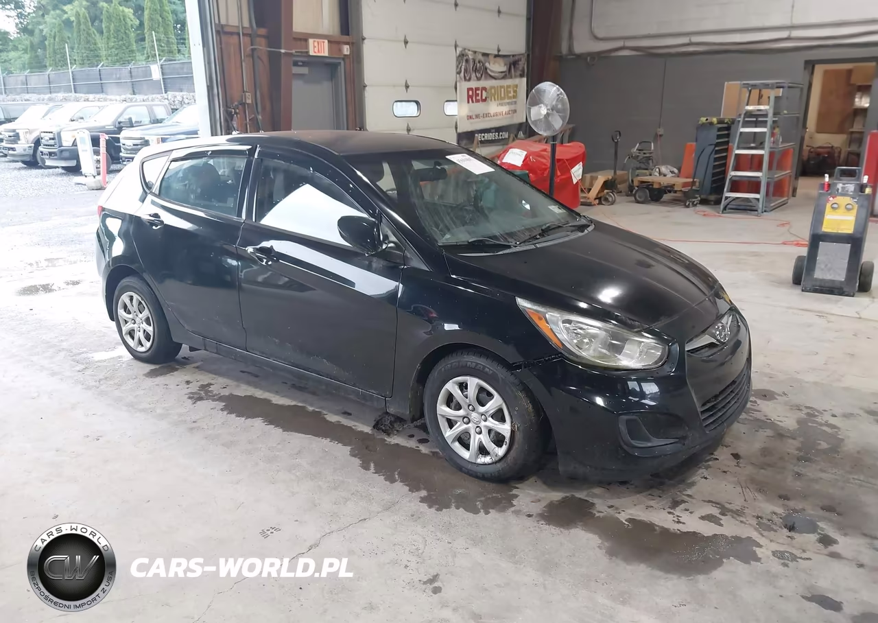 2012 Hyundai Accent Gs