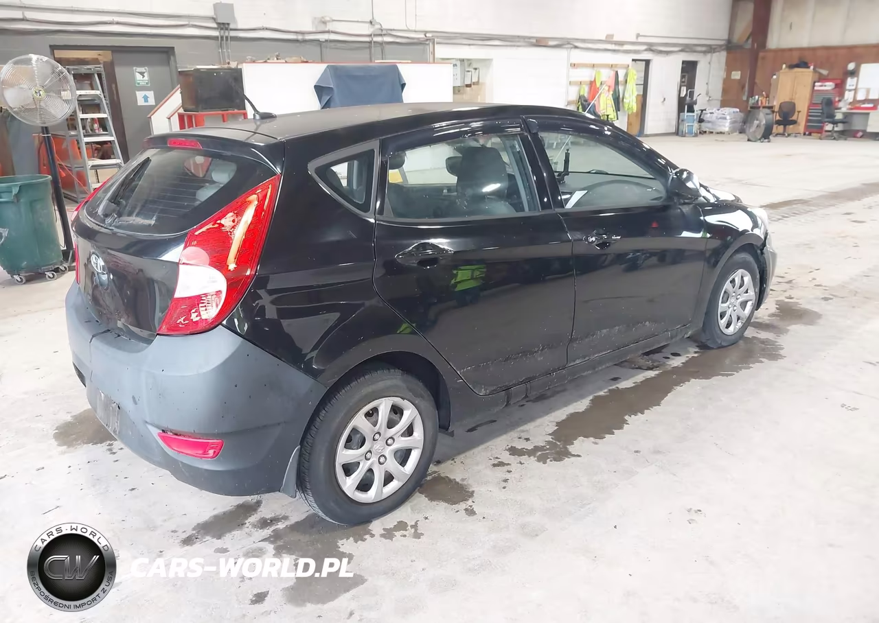 2012 Hyundai Accent Gs VIN:KMHCT5AE5CU058688 - 4