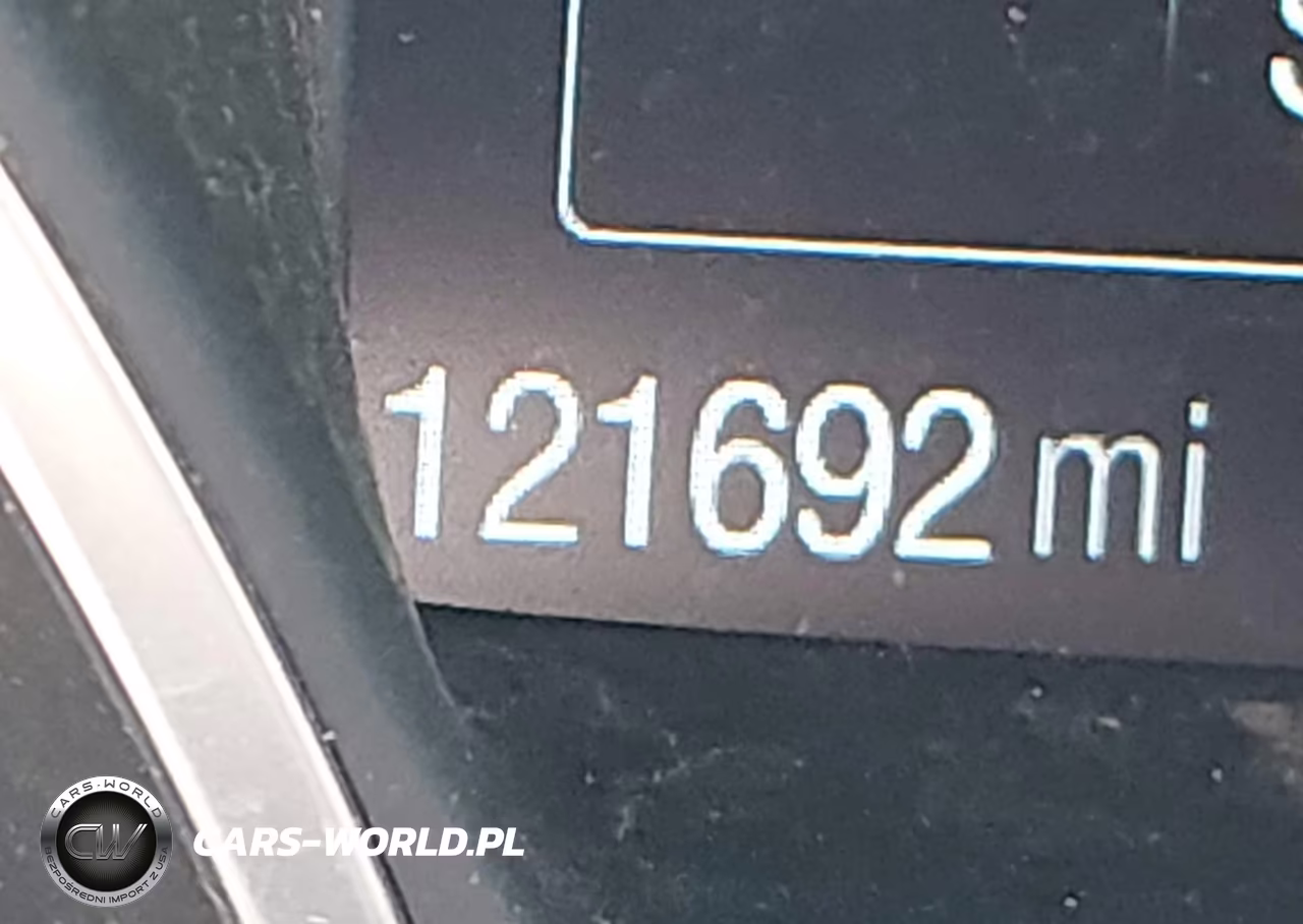 2018 Ford Escape Titanium VIN:1FMCU9J98JUD56334 - 15