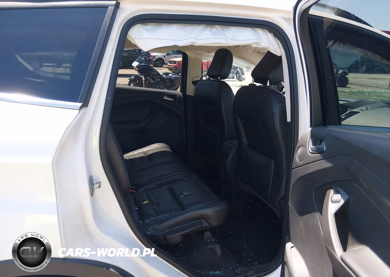 2018 Ford Escape Titanium VIN:1FMCU9J98JUD56334 - 8