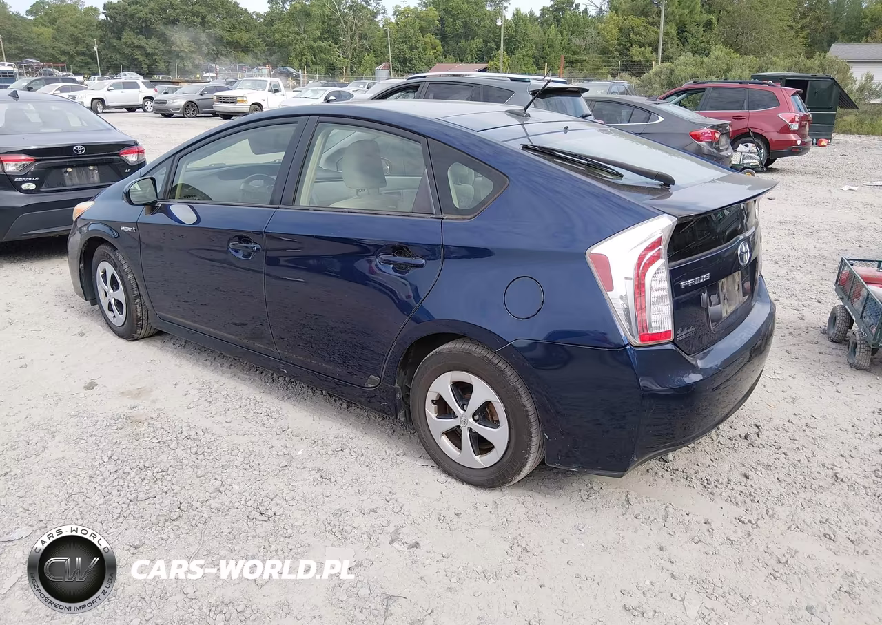 2014 Toyota Prius Three VIN:JTDKN3DU9E1735103 - 3