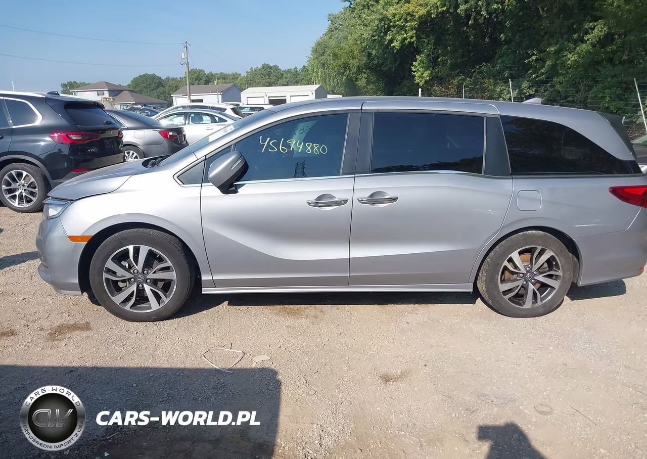 2021 Honda Odyssey Touring VIN:5FNRL6H85MB033028 - 14