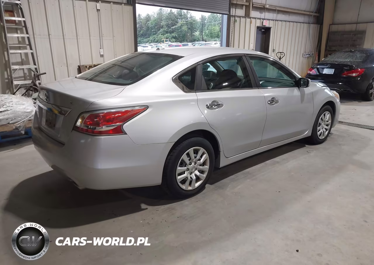 2015 Nissan Altima 2.5-2.5 S-2.5 Sl-2.5 Sv VIN:1N4AL3AP4FN895843 - 4