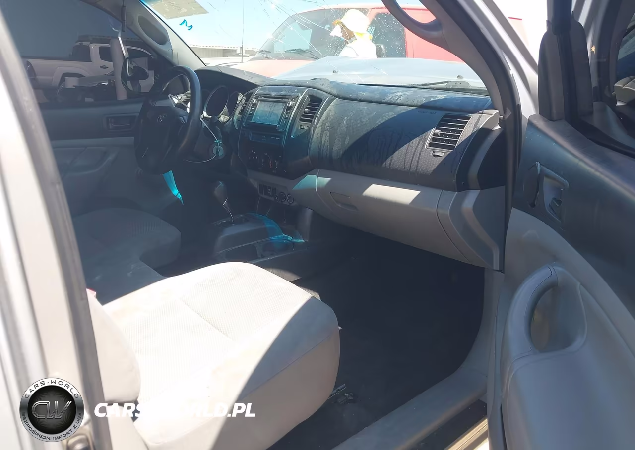 2014 Toyota Tacoma VIN:5TFNX4CNXEX037572 - 5