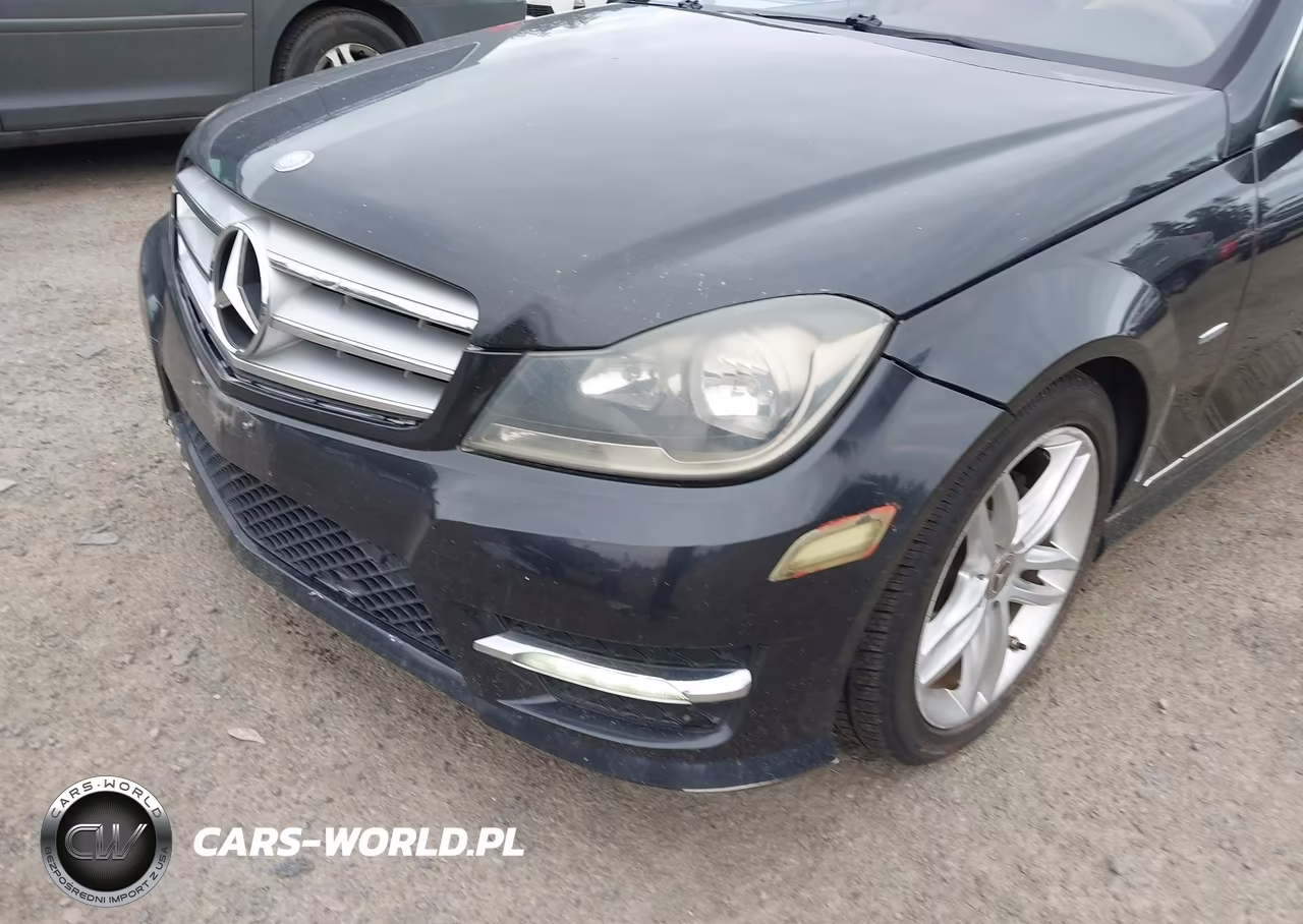 2012 Mercedes-Benz C 250 Sport VIN:WDDGF4HB5CR200369 - 13