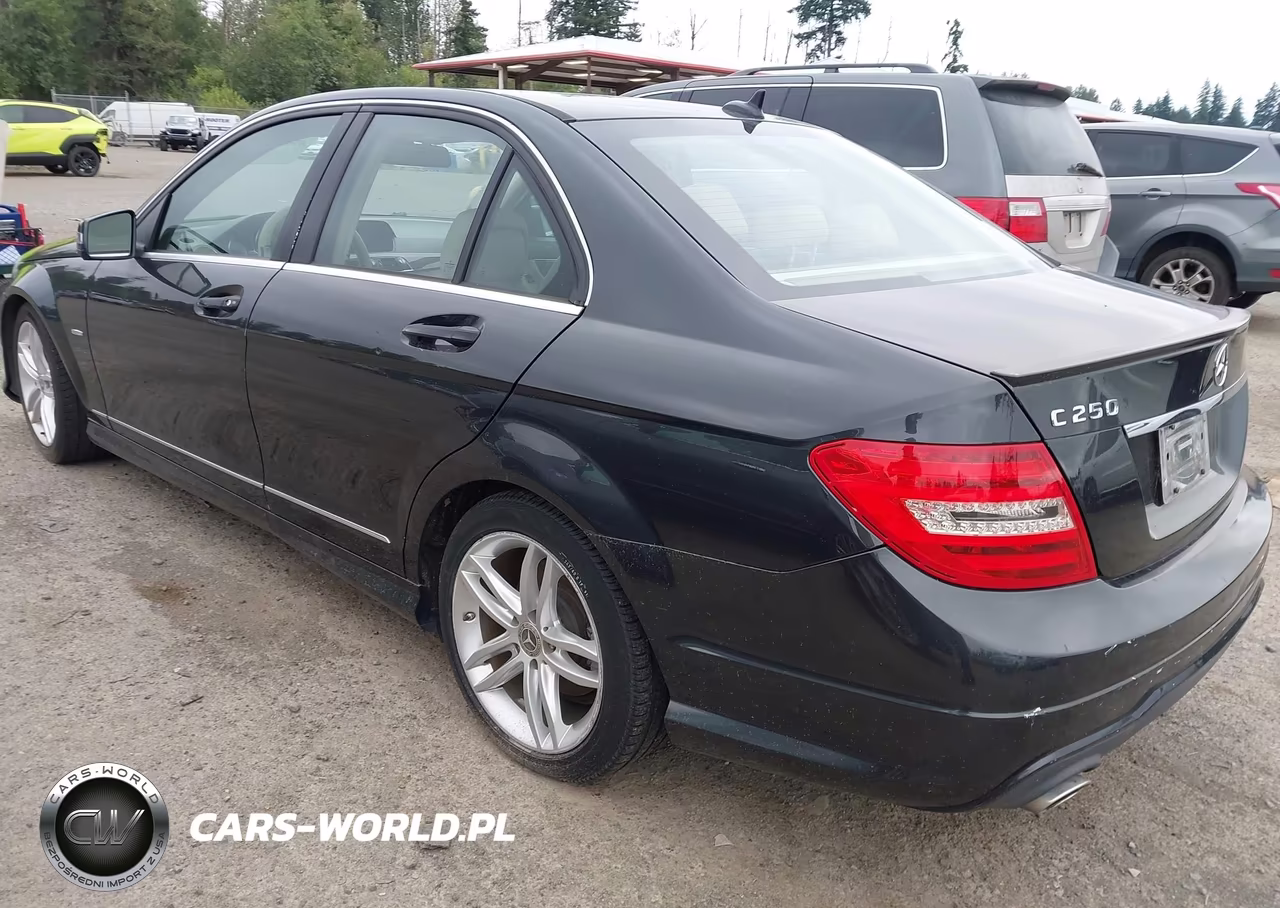 2012 Mercedes-Benz C 250 Sport VIN:WDDGF4HB5CR200369 - 3