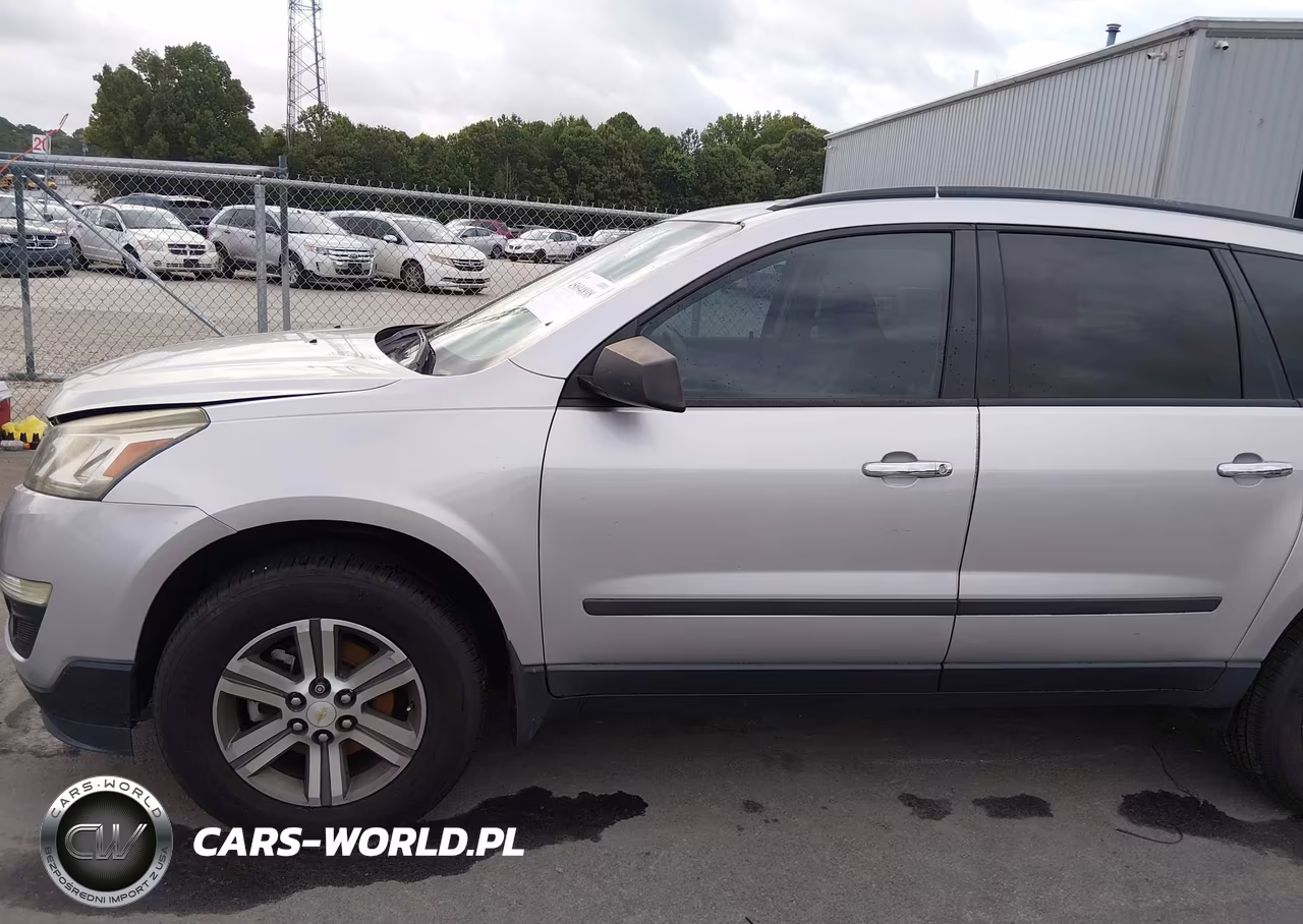 2017 Chevrolet Traverse Ls VIN:1GNKRFKD9HJ118840 - 14
