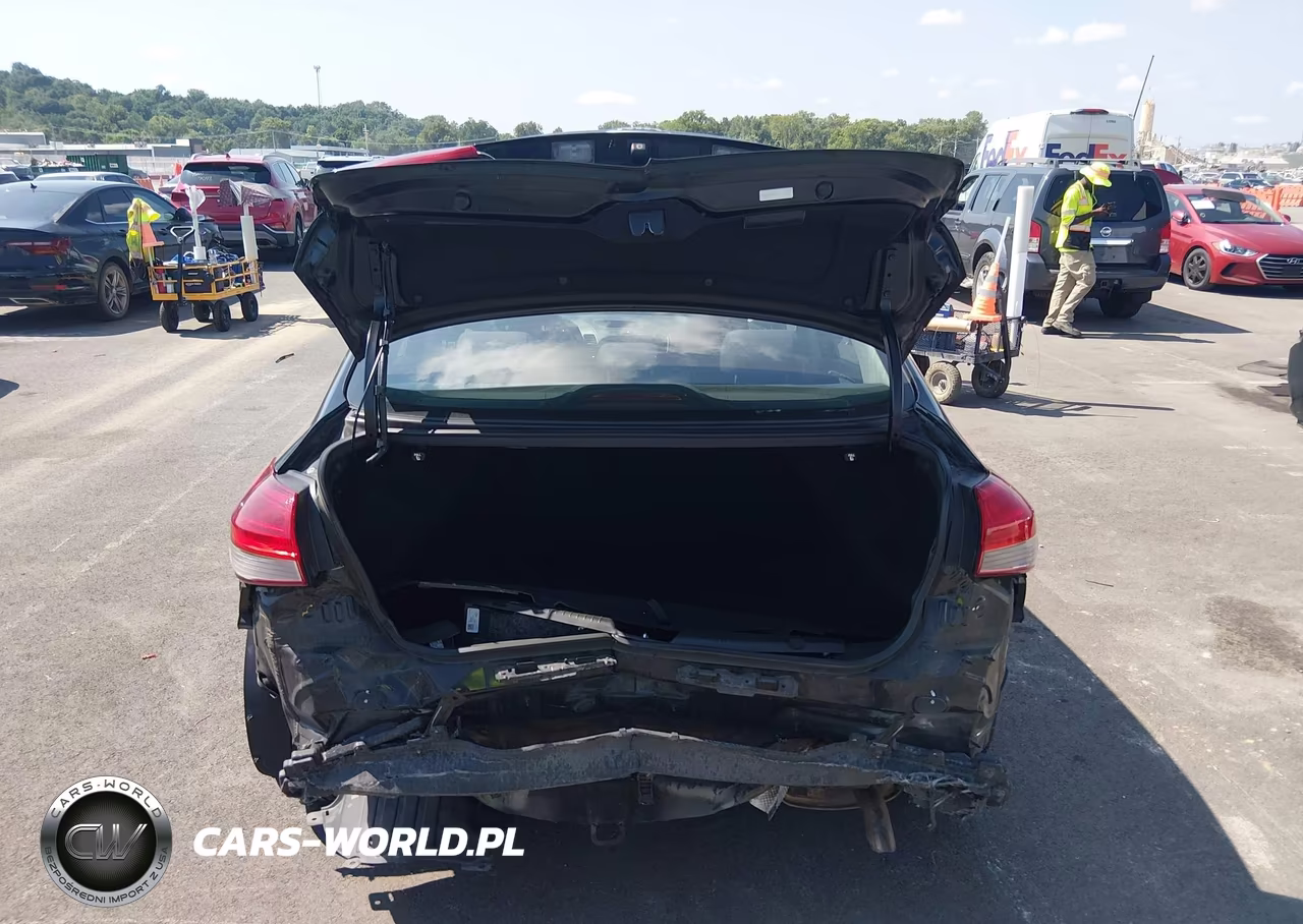2018 Kia Forte Lx VIN:3KPFL4A78JE257310 - 17