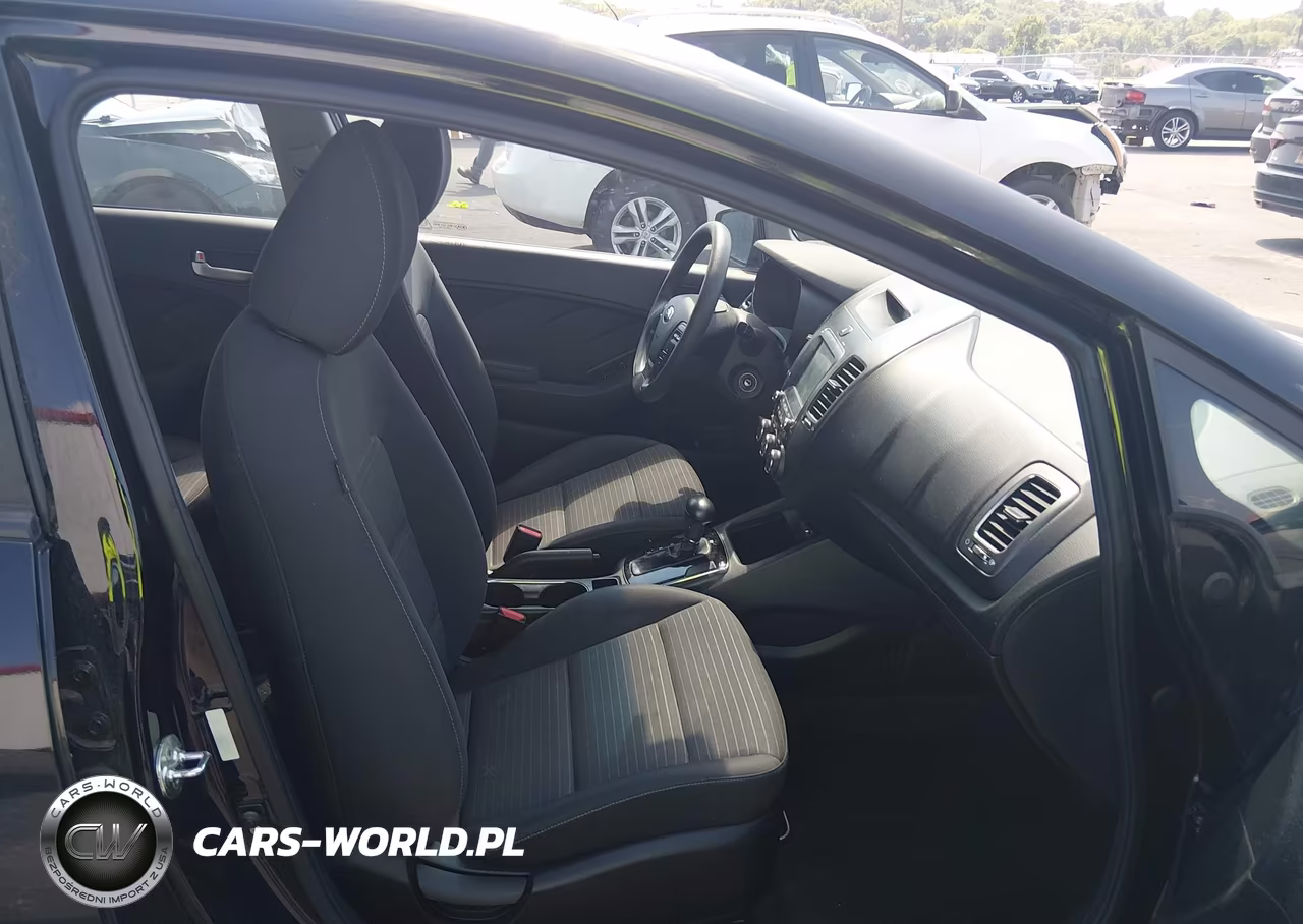 2018 Kia Forte Lx VIN:3KPFL4A78JE257310 - 5
