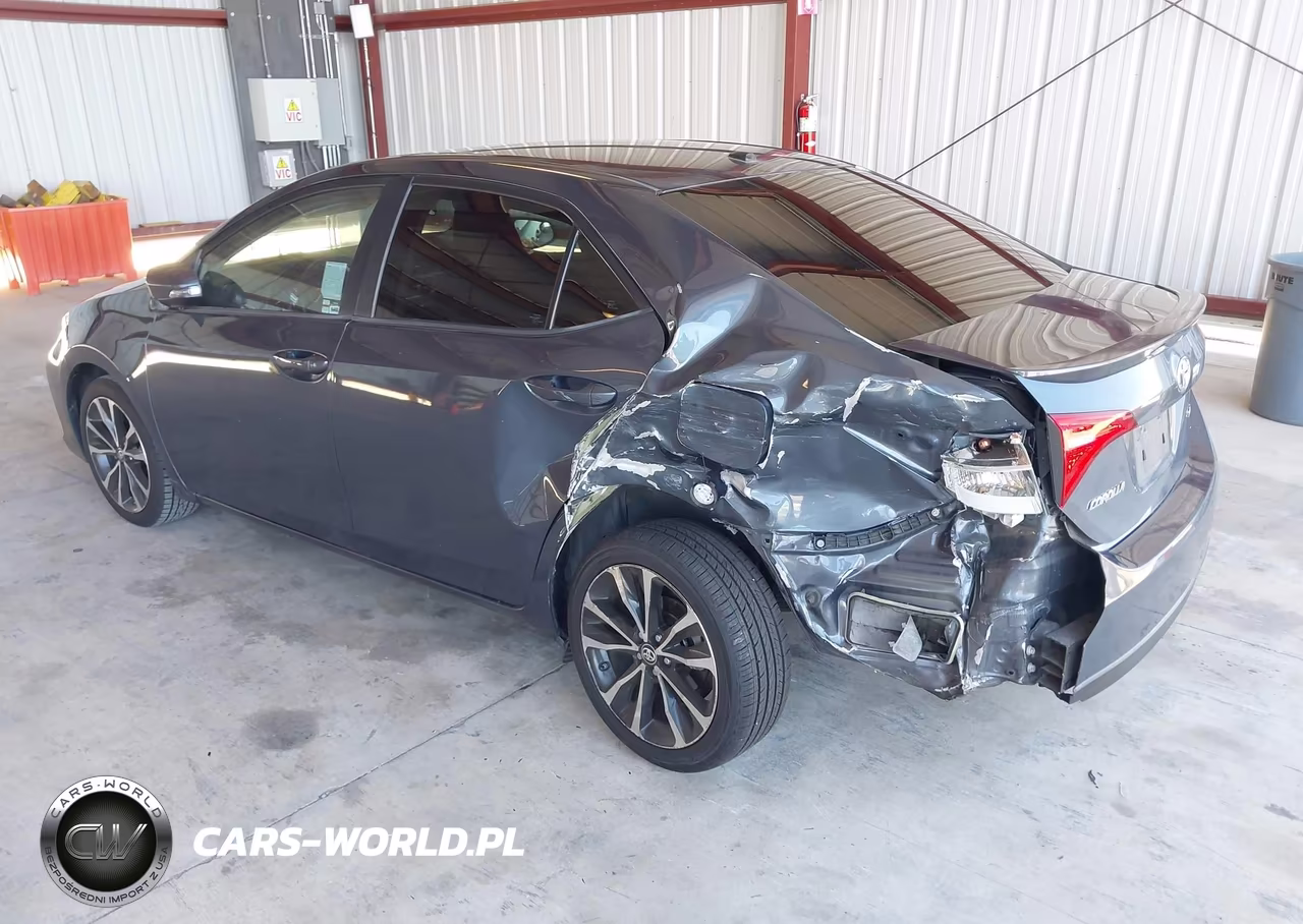 2017 Toyota Corolla Se VIN:5YFBURHE6HP683924 - 3