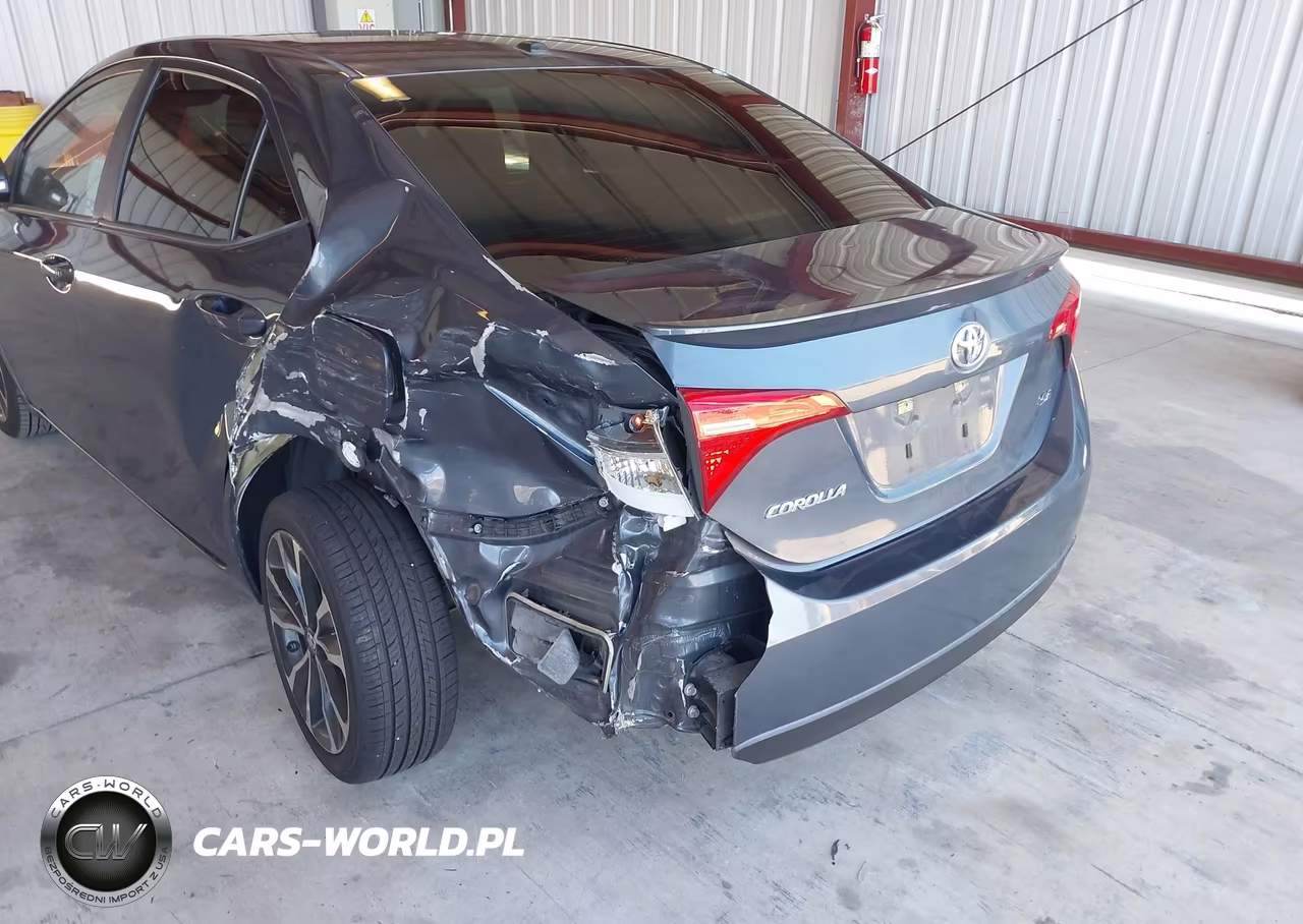 2017 Toyota Corolla Se VIN:5YFBURHE6HP683924 - 6