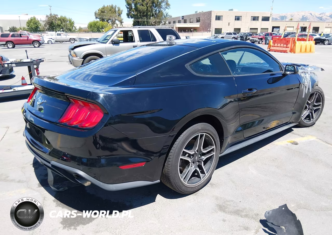 2022 Ford Mustang Ecoboost Fastback VIN:1FA6P8THXN5132592 - 4