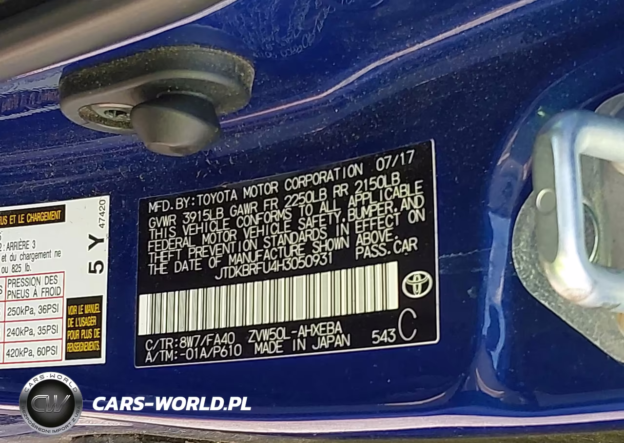 2017 Toyota Prius Two VIN:JTDKBRFU4H3050931 - 9