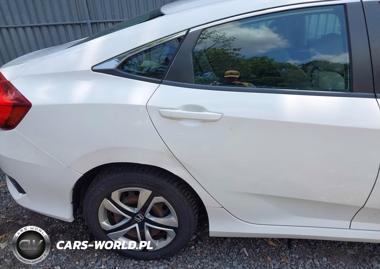 2017 Honda Civic Lx VIN:2HGFC2F5XHH571570 - 6
