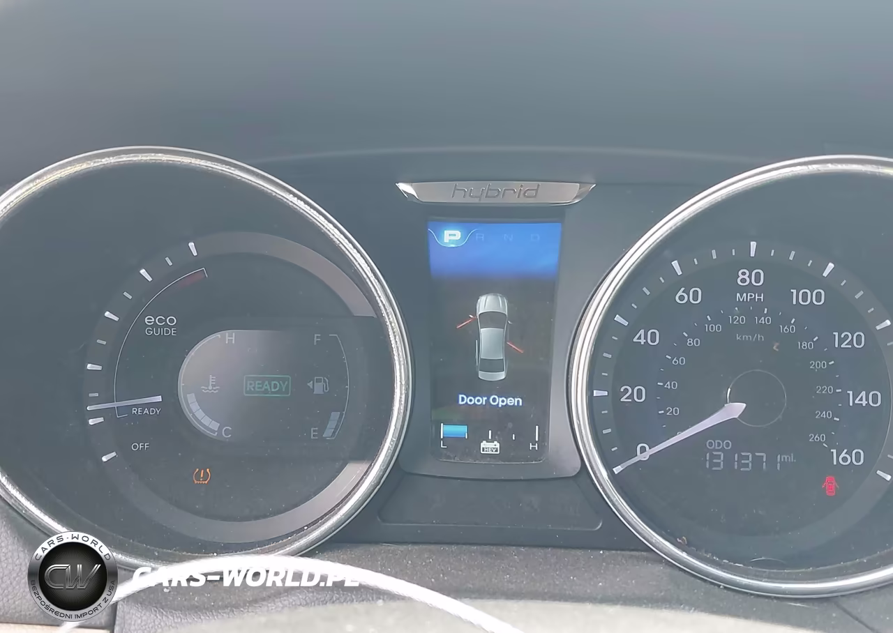 2014 Hyundai Sonata Hybrid Limited VIN:KMHEC4A48EA103640 - 15