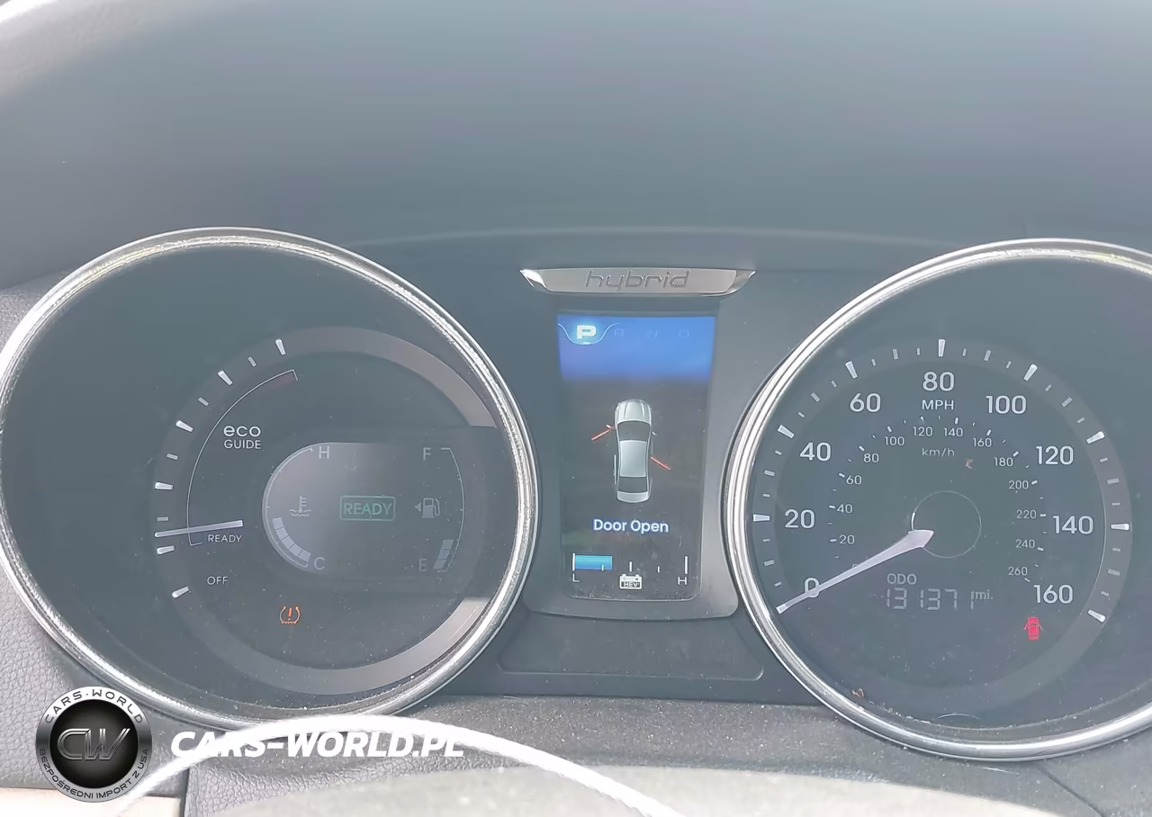 2014 Hyundai Sonata Hybrid Limited VIN:KMHEC4A48EA103640 - 7