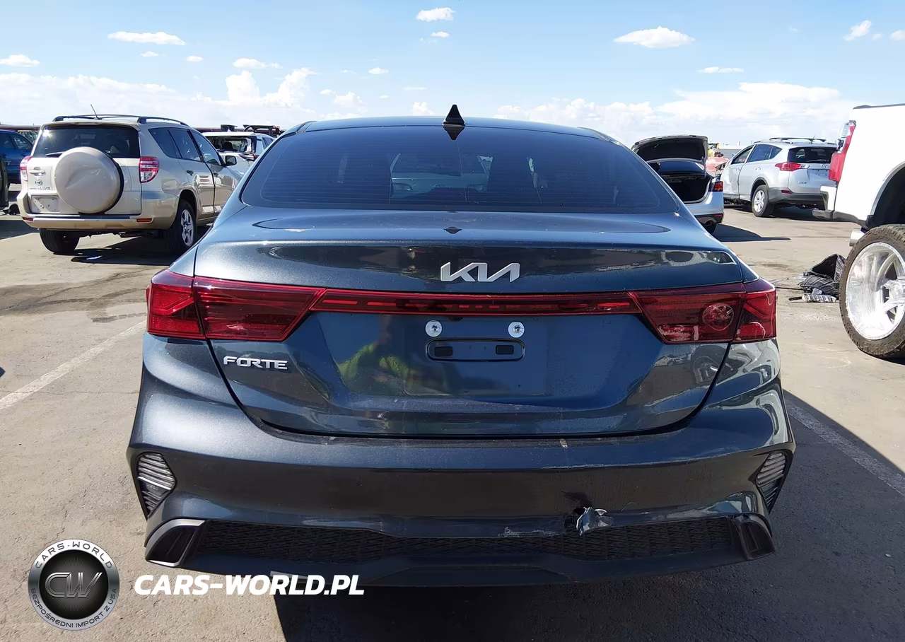 2024 Kia Forte Lxs VIN:3KPF24AD8RE726254 - 16