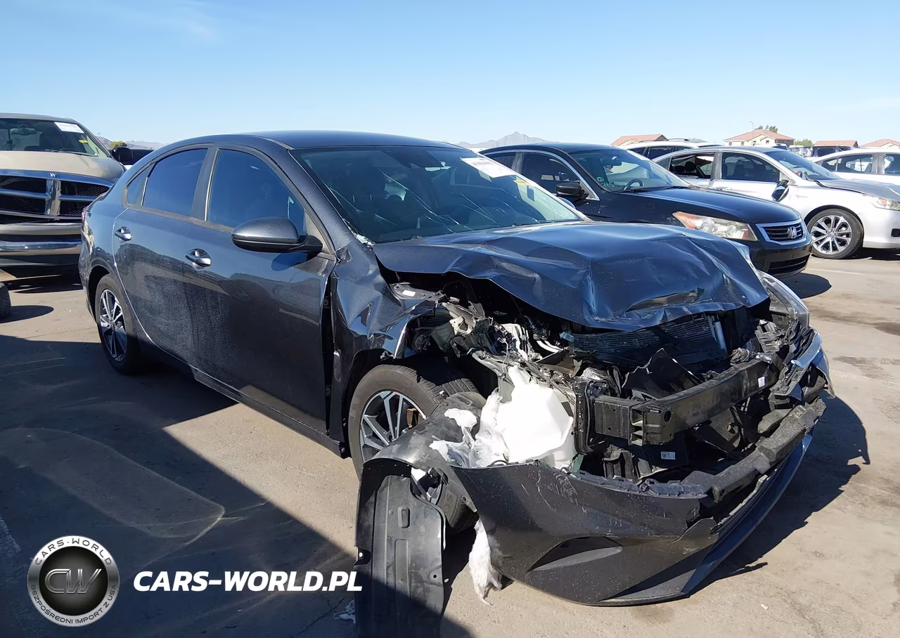 2024 Kia Forte Lxs VIN:3KPF24AD8RE726254 - 6
