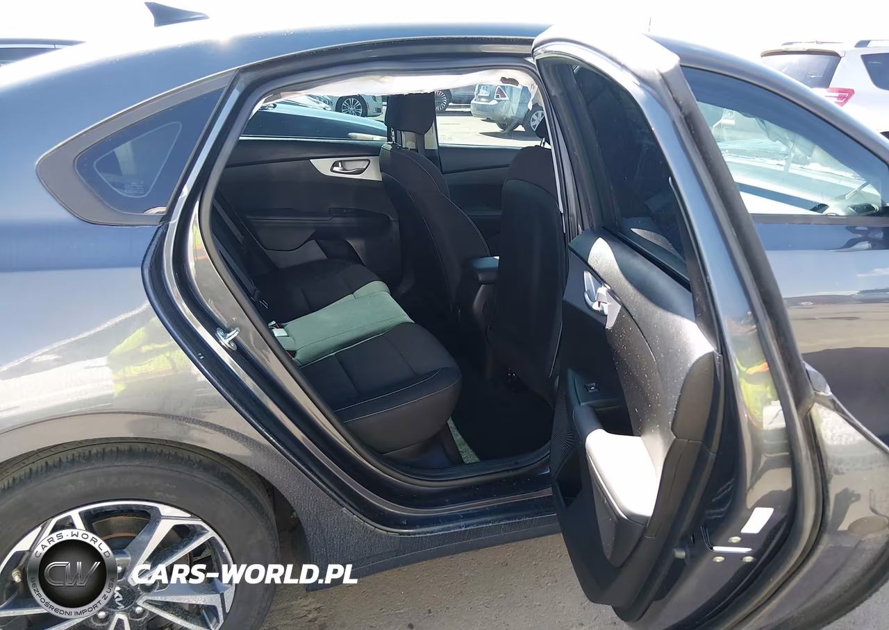 2024 Kia Forte Lxs VIN:3KPF24AD8RE726254 - 8