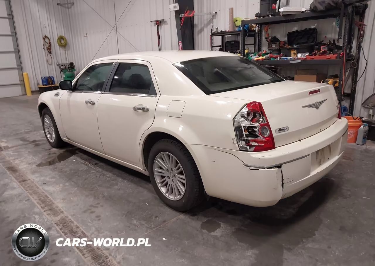 2010 Chrysler 300 Touring VIN:2C3CA4CD3AH216362 - 3
