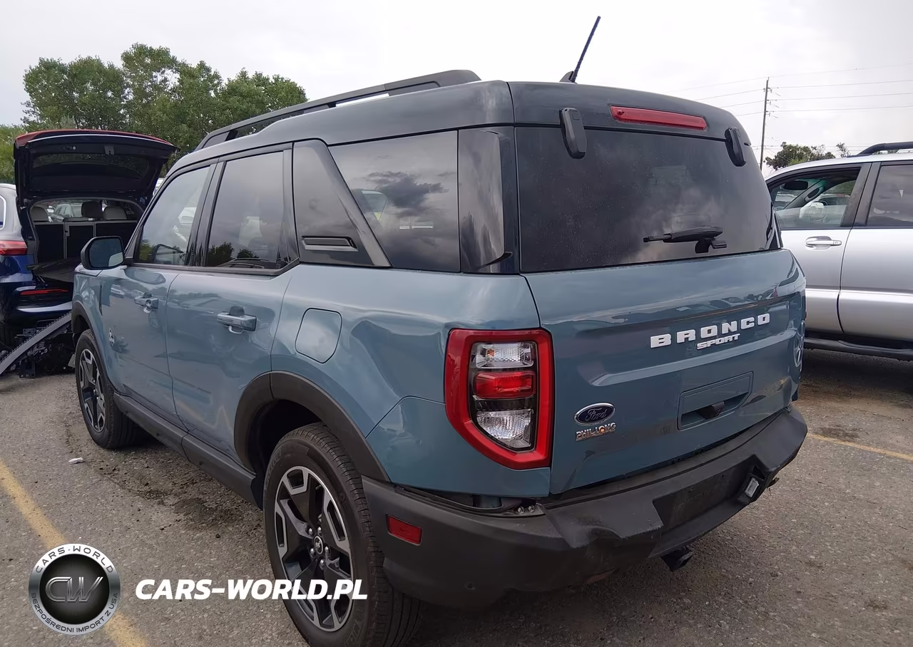 2021 Ford Bronco Sport Outer Banks VIN:3FMCR9C60MRA43987 - 3