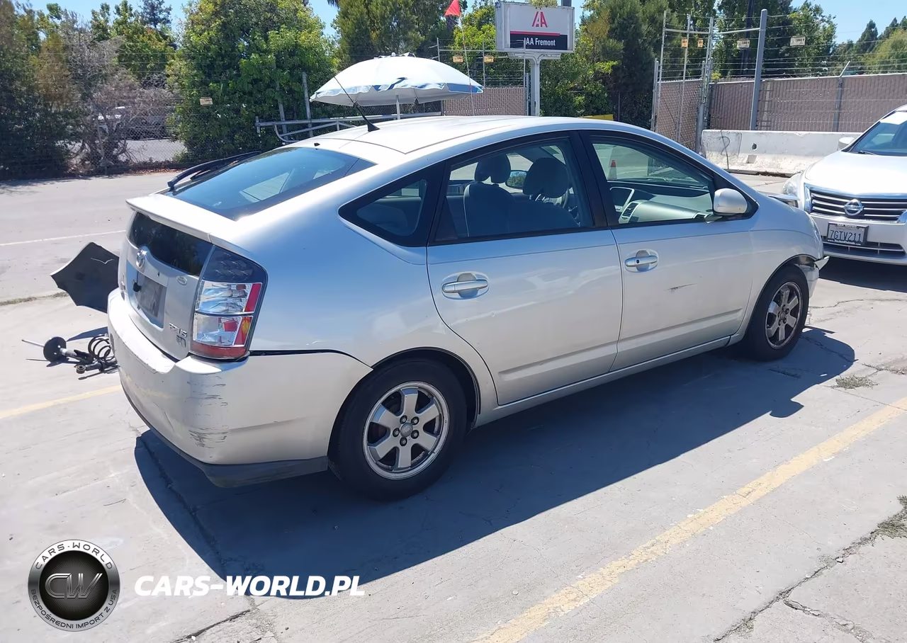 2005 Toyota Prius VIN:JTDKB20U257039589 - 4