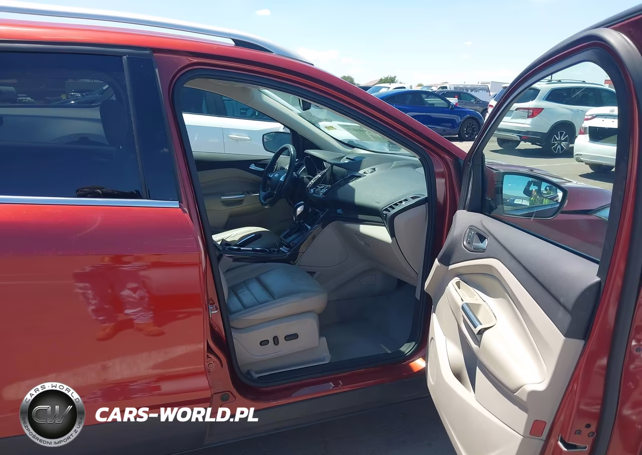 2016 Ford Escape Titanium VIN:1FMCU0J97GUC12083 - 5