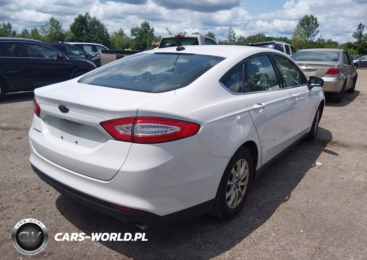 2016 Ford Fusion S VIN:1FA6P0G72G5114979 - 4