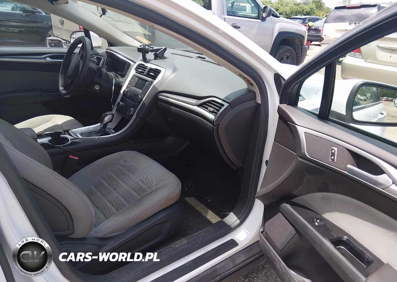 2016 Ford Fusion S VIN:1FA6P0G72G5114979 - 5