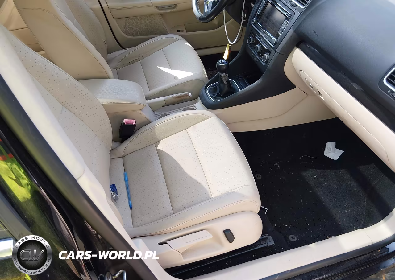 2011 Volkswagen Jetta Sportwagen 2.0L Tdi VIN:3VWML7AJ1BM610883 - 5