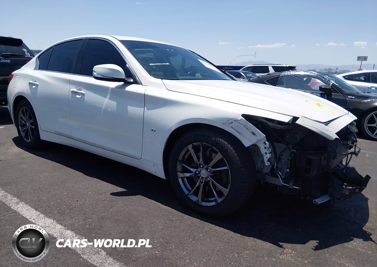 2015 Infiniti Q50 – zdjęcie 1 z 12