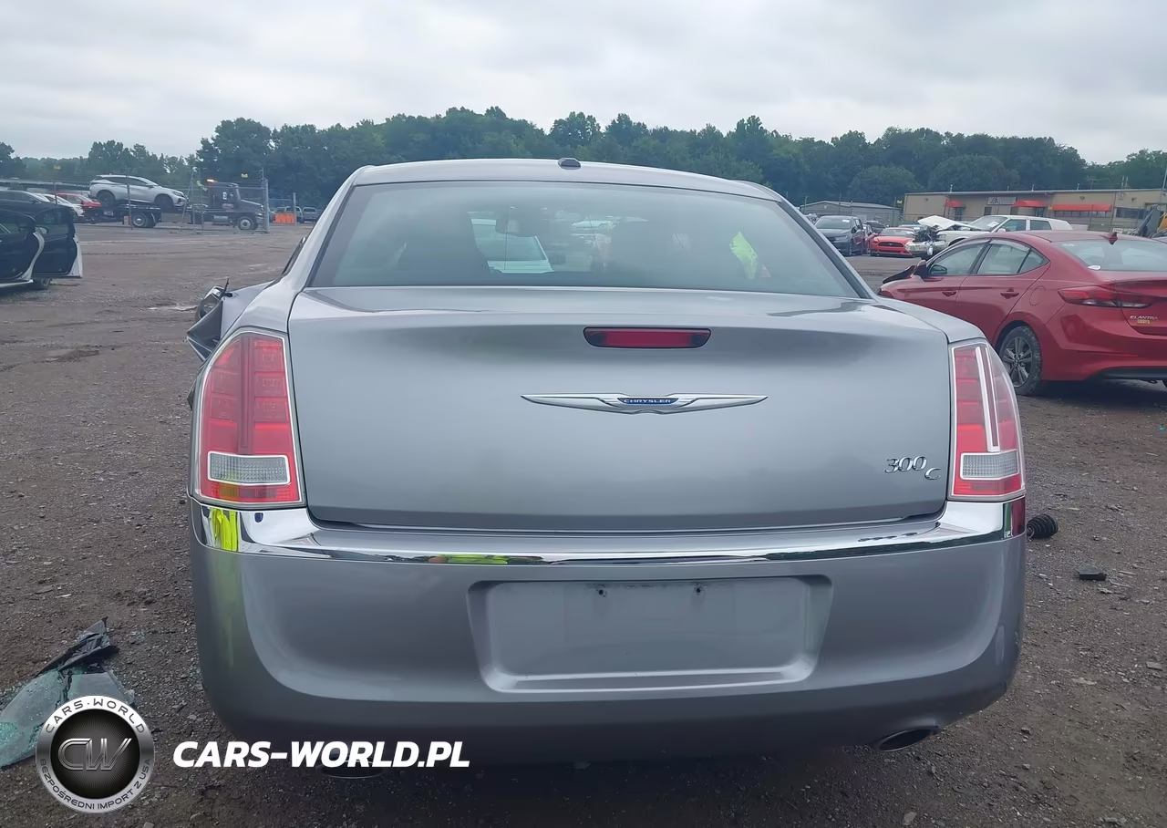 2014 Chrysler 300C VIN:2C3CCAEG8EH230991 - 16