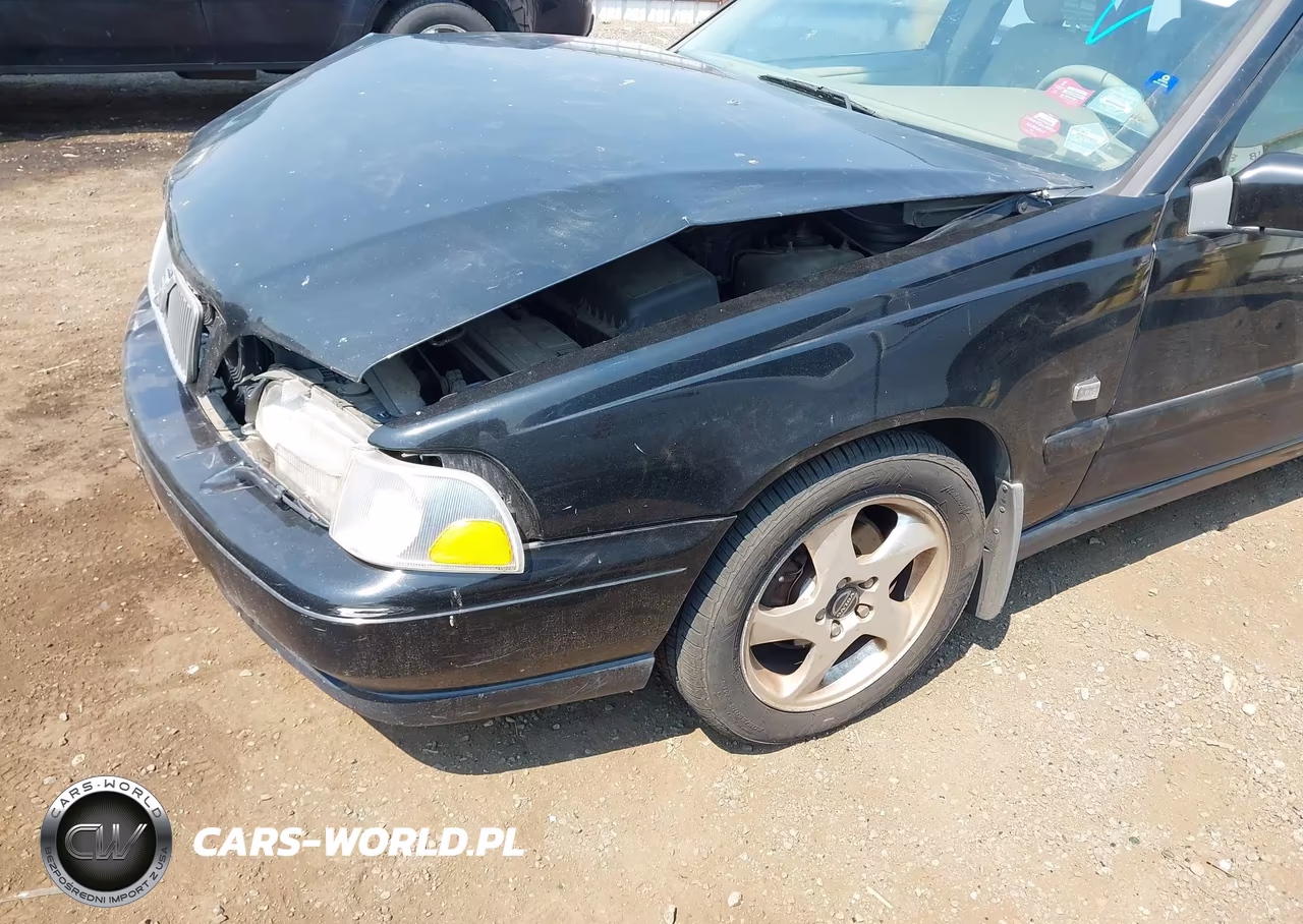 1999 Volvo S70 T5 VIN:YV1LS53DXX2568039 - 12