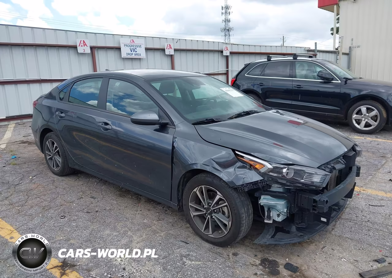 2024 Kia Forte Lxs