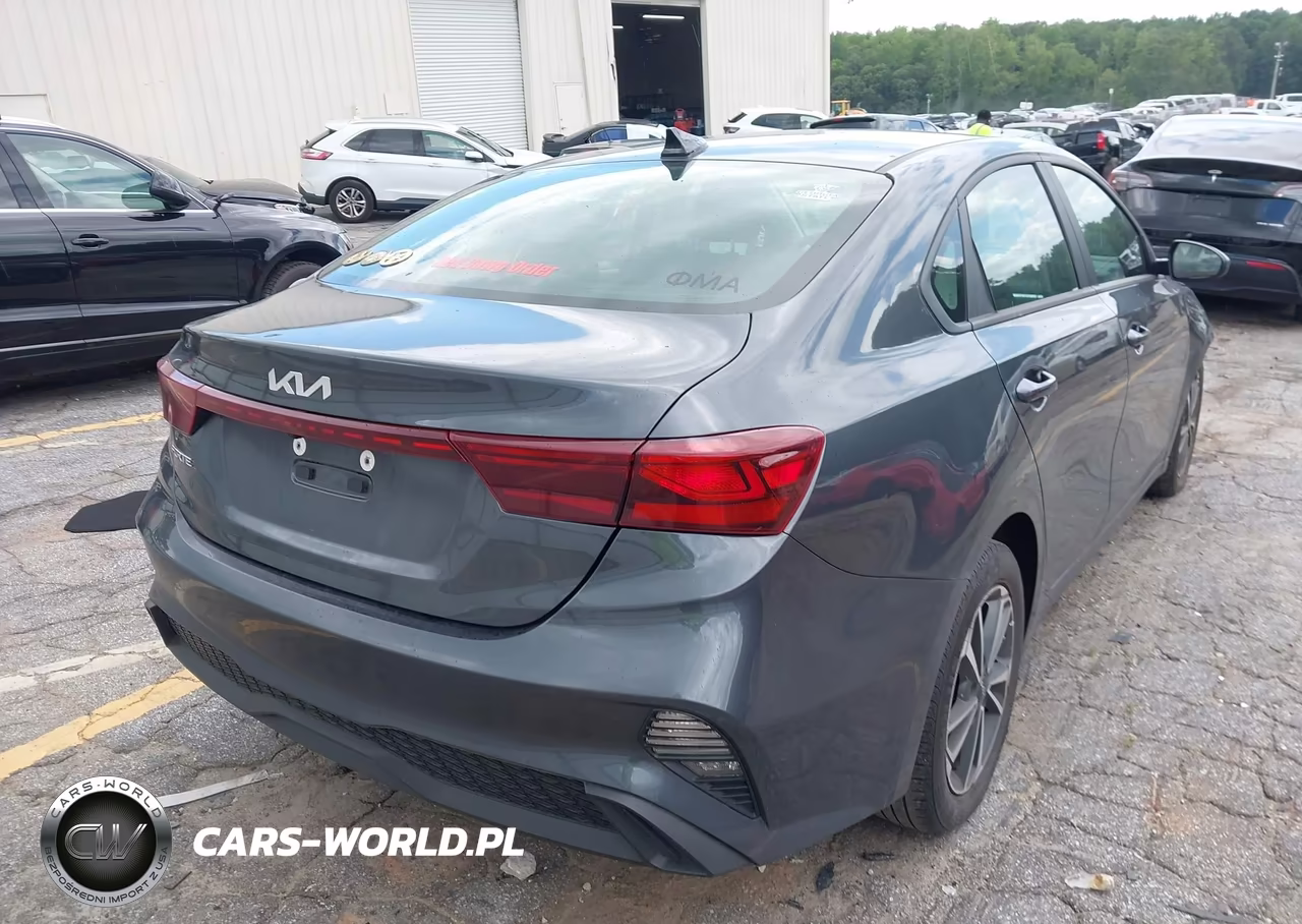 2024 Kia Forte Lxs VIN:3KPF24AD8RE789256 - 4