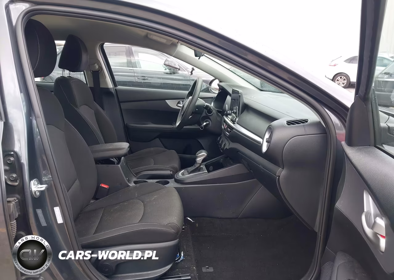 2024 Kia Forte Lxs VIN:3KPF24AD8RE789256 - 5